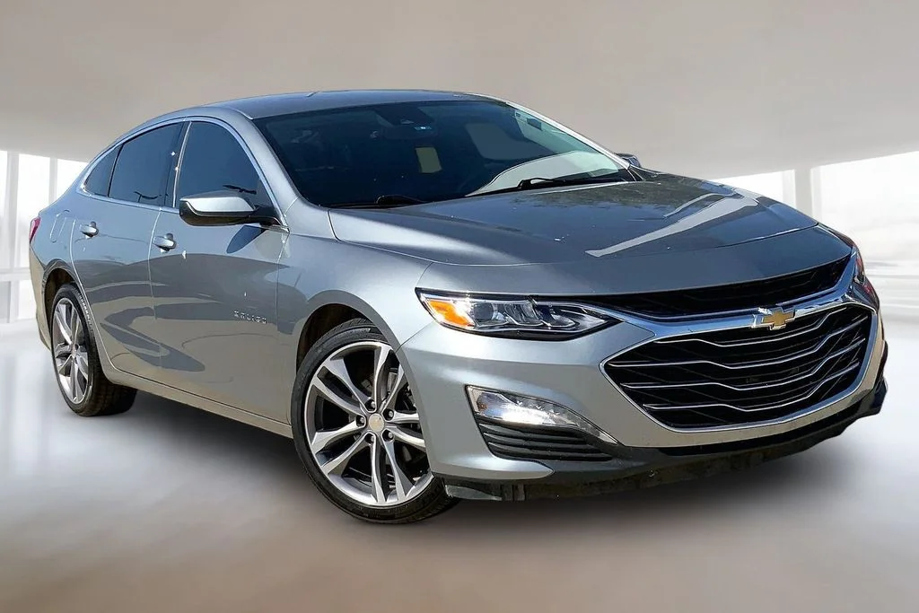 Used 2023 Sterling Gray Metallic Chevrolet LT image 12