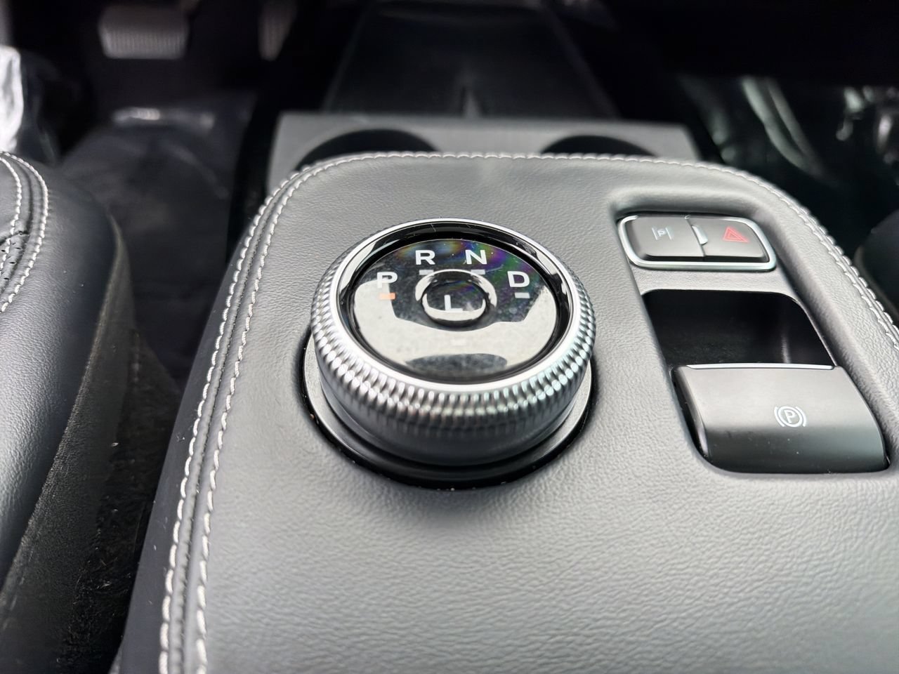 Used 2023 White Metallic Ford Premium image 26