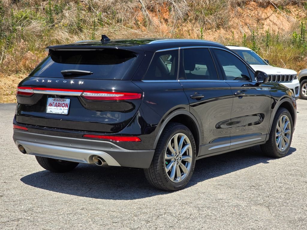 Used 2022 Black Metallic Lincoln Standard image 16
