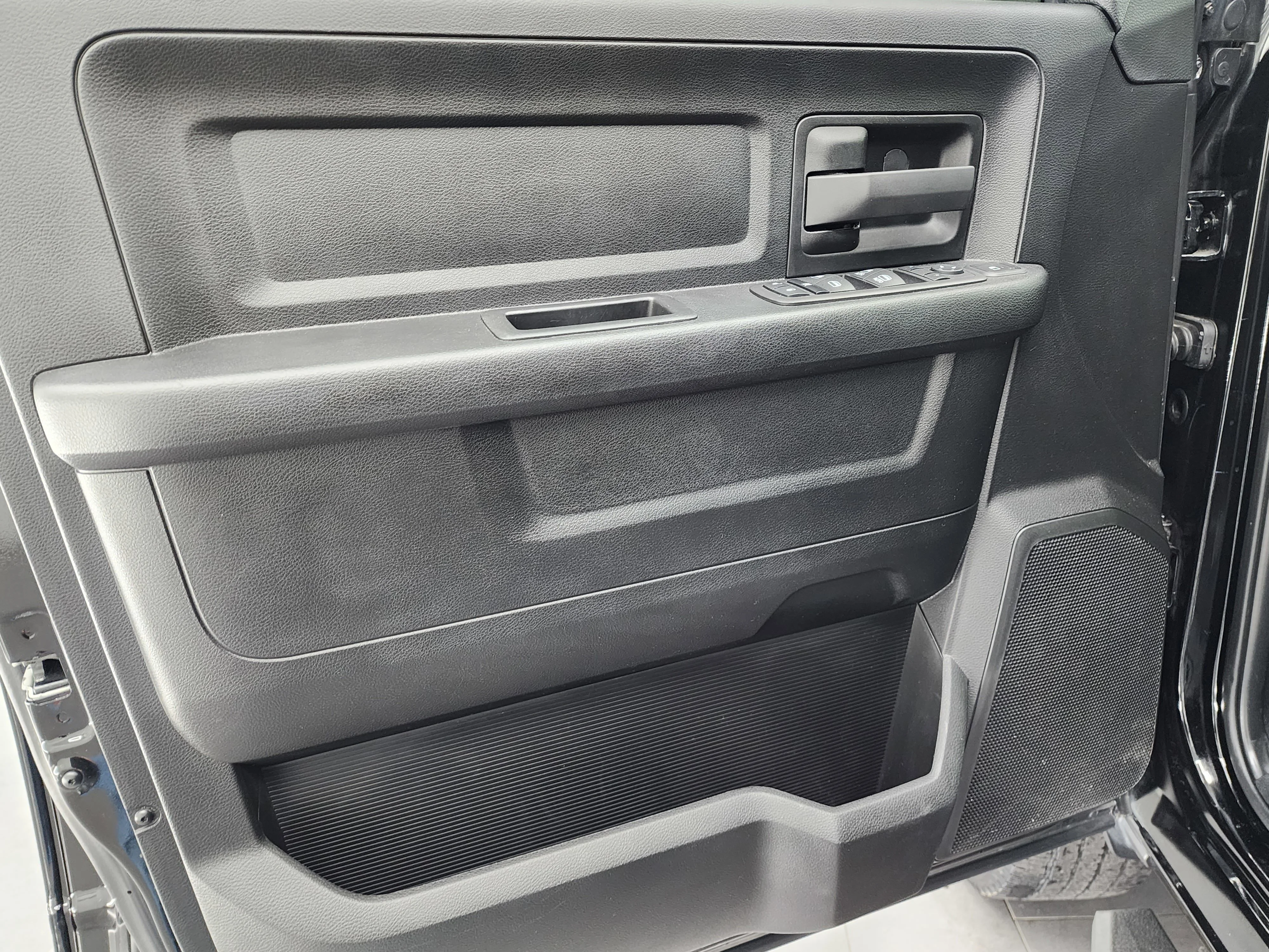 2023 RAM Ram 2500 Pickup Tradesman - Photo 35