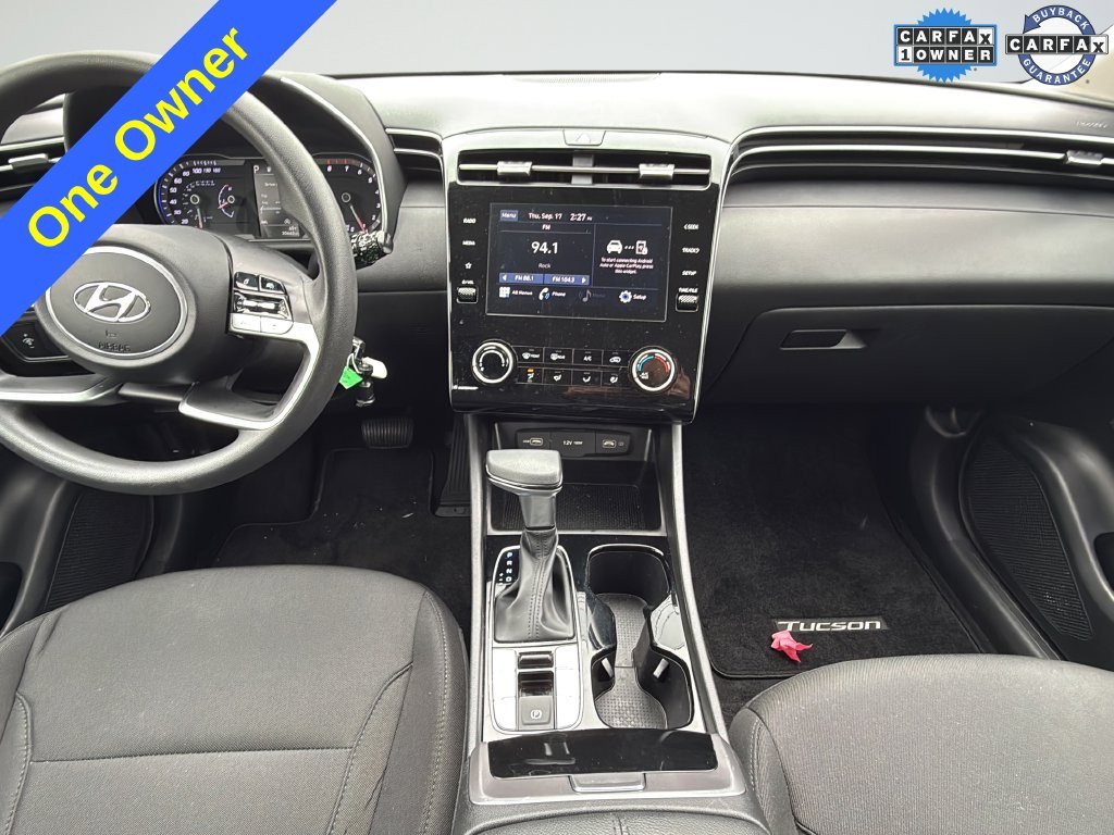Used 2024 Silver Hyundai SE image 9