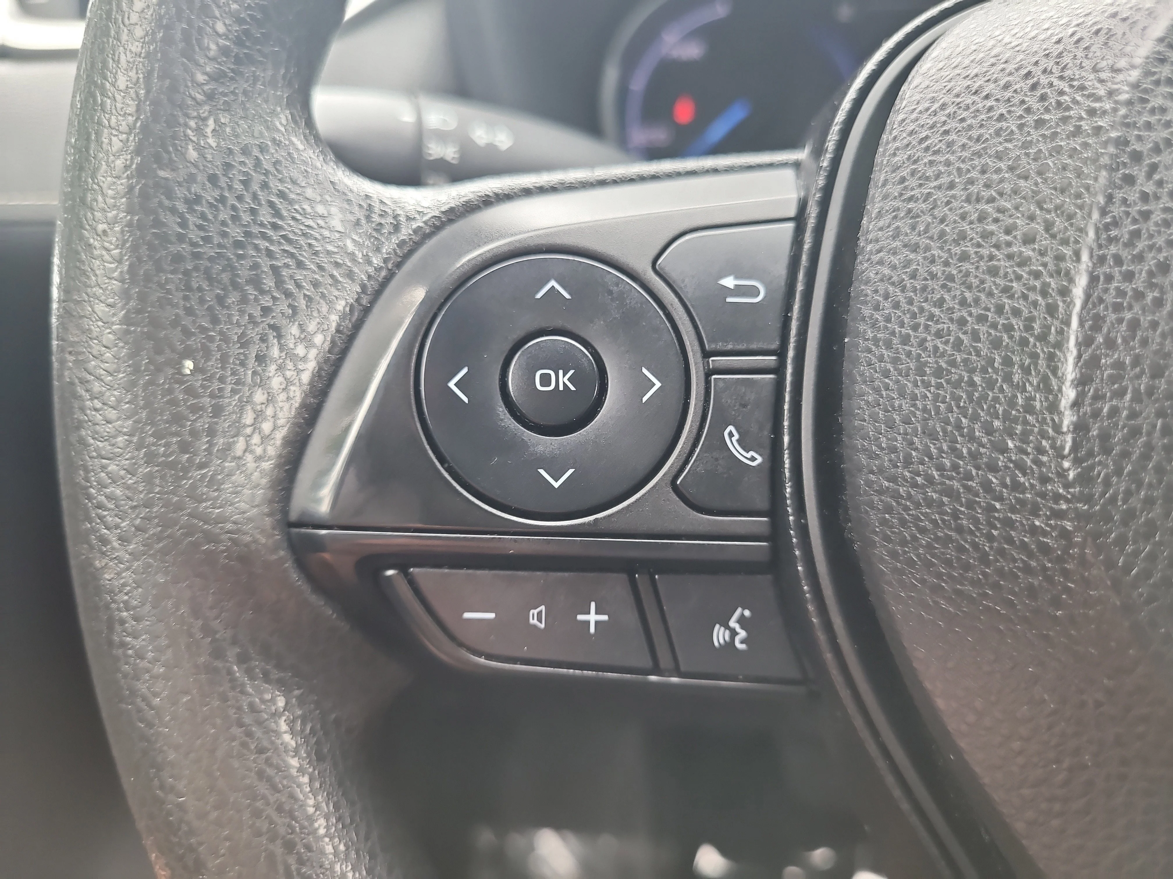 Used 2024 Magnetic Gray Metallic Toyota Hybrid LE image 29