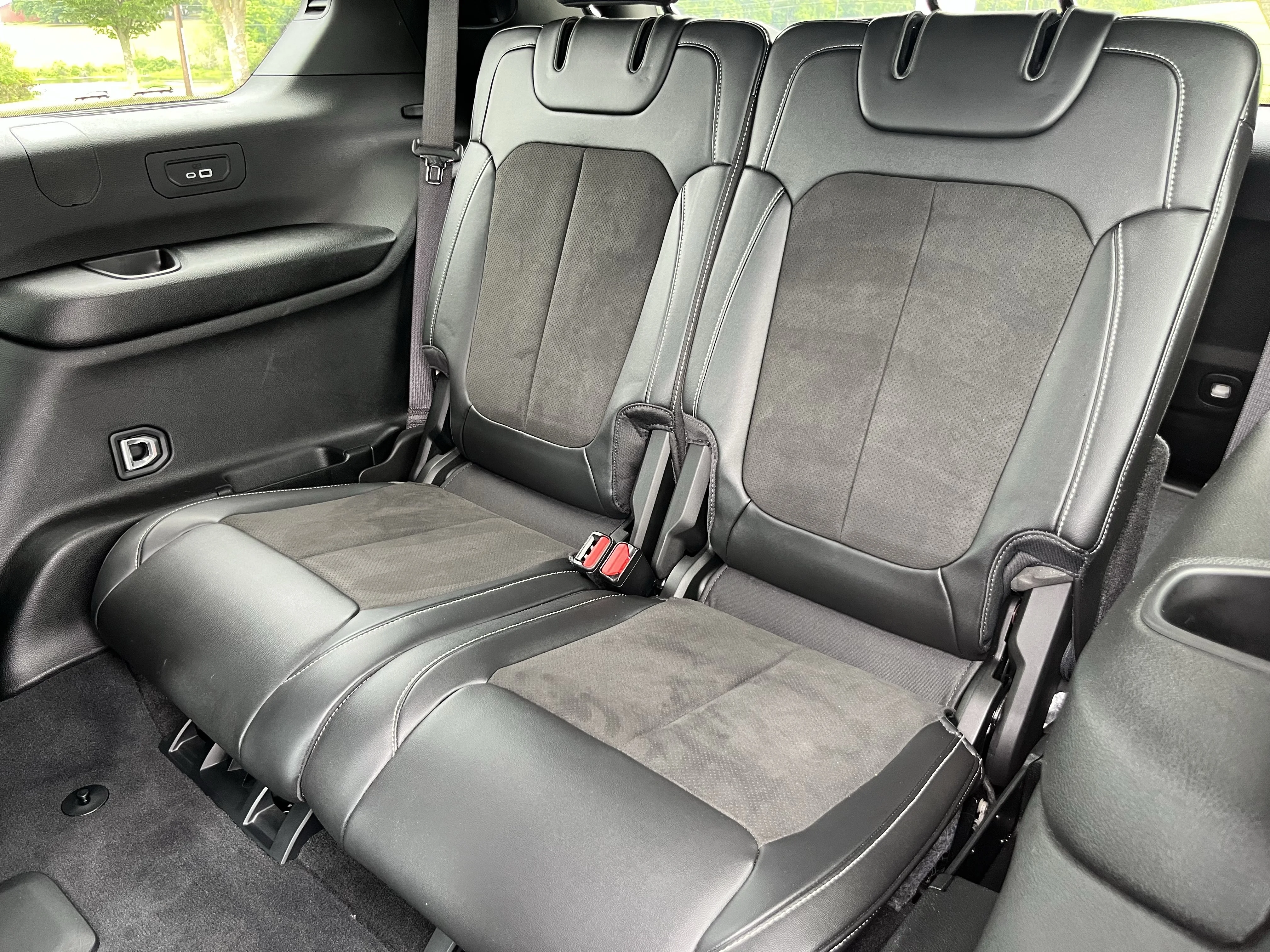 Used 2022 Bright White Clearcoat Jeep Altitude image 15