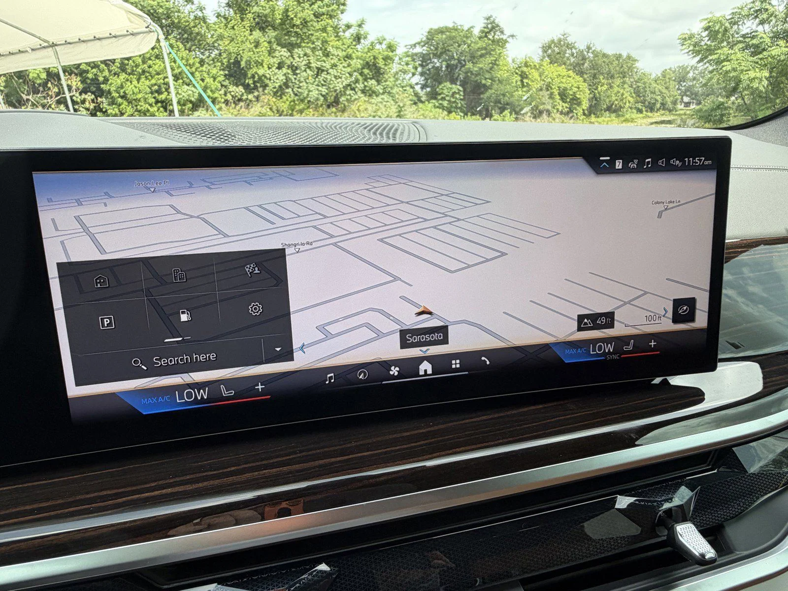New 2026 Alpine White BMW sDrive40i image 29
