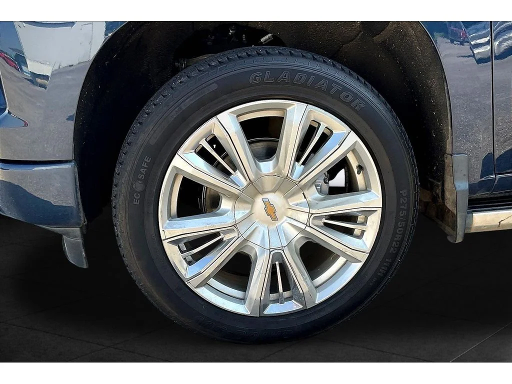 Used 2022 Northsky Blue Metallic Chevrolet High Country image 7
