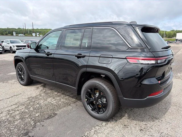 New 2026 Black Jeep Altitude image 5
