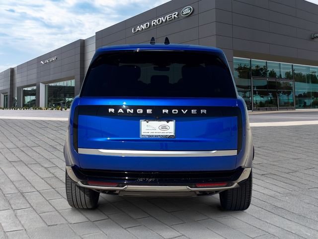 Certified Used 2025 Velocity Blue SV Bespoke Ultra Gloss Land Rover Autobiography image 4