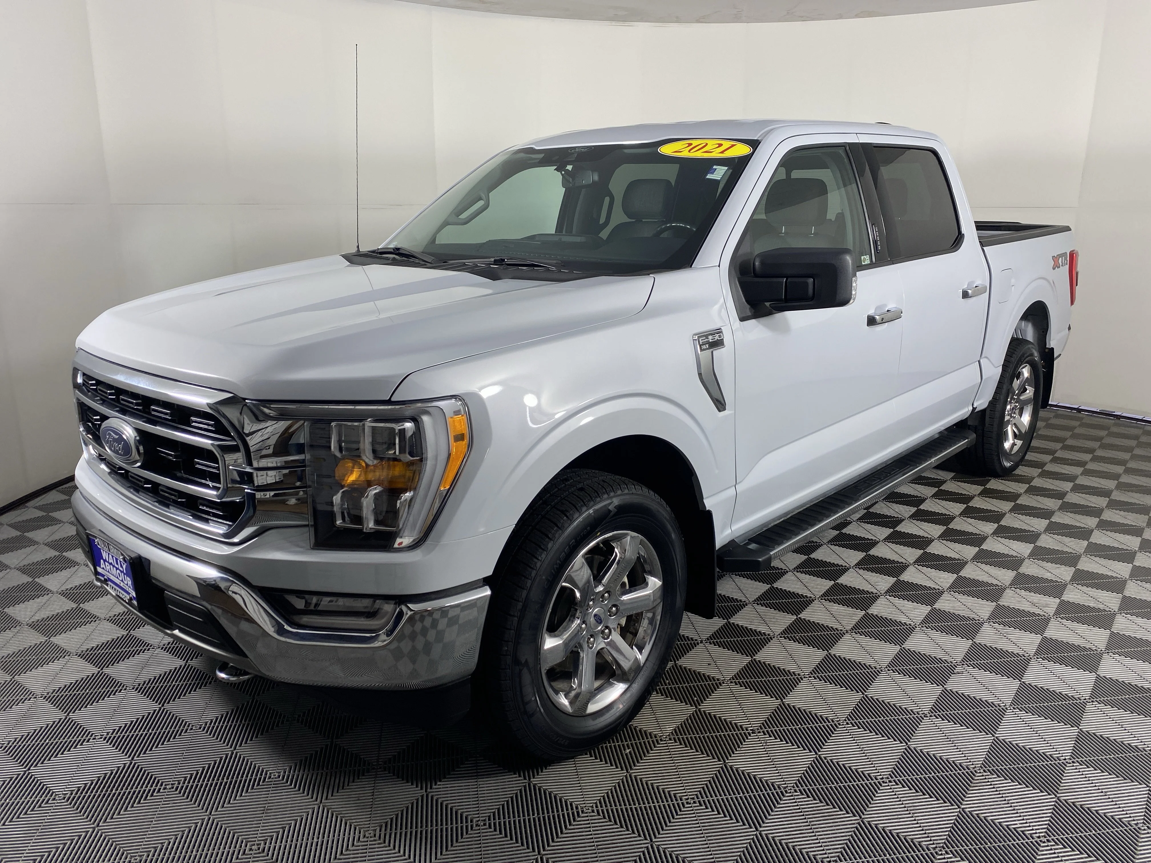 Used 2021 Space White Metallic Ford  image 11