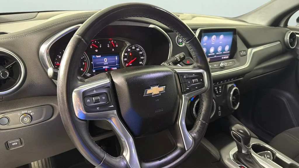 Used 2019 BLACK Chevrolet FWD 4dr w/1LT image 21