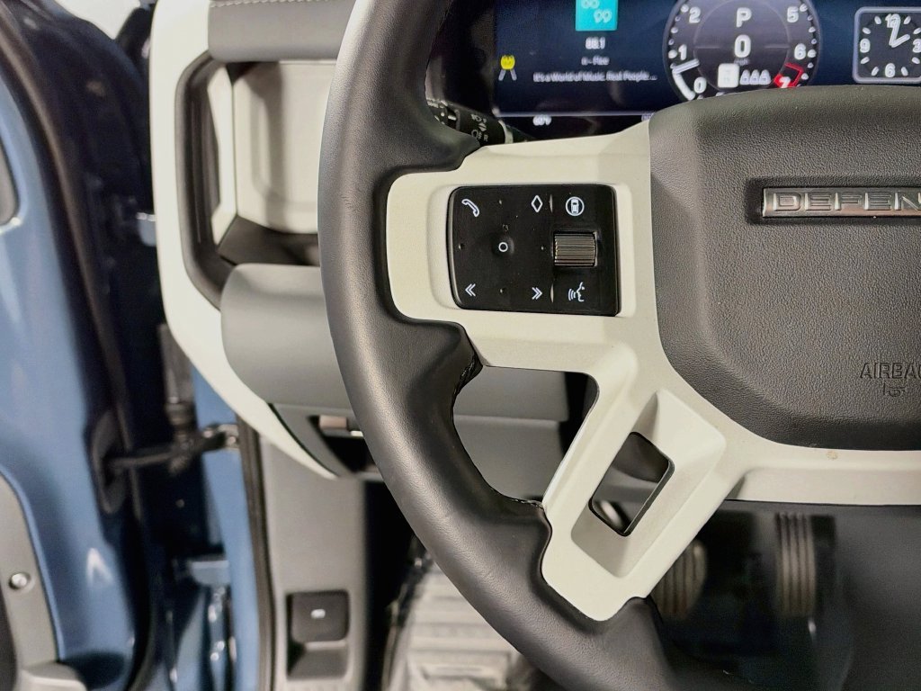 Certified Used 2025 Tasman Blue Metallic Land Rover X-Dynamic SE image 13
