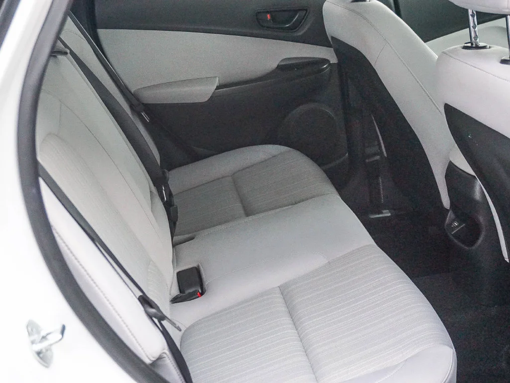 Used 2023 White Hyundai SEL image 14