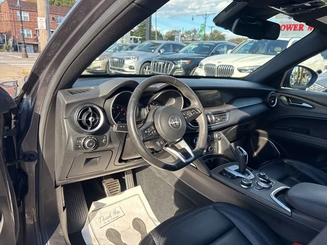 2023 Alfa Romeo Stelvio Ti - Photo 30