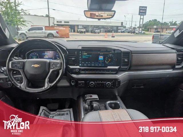 Used 2023 Black Chevrolet High Country image 17