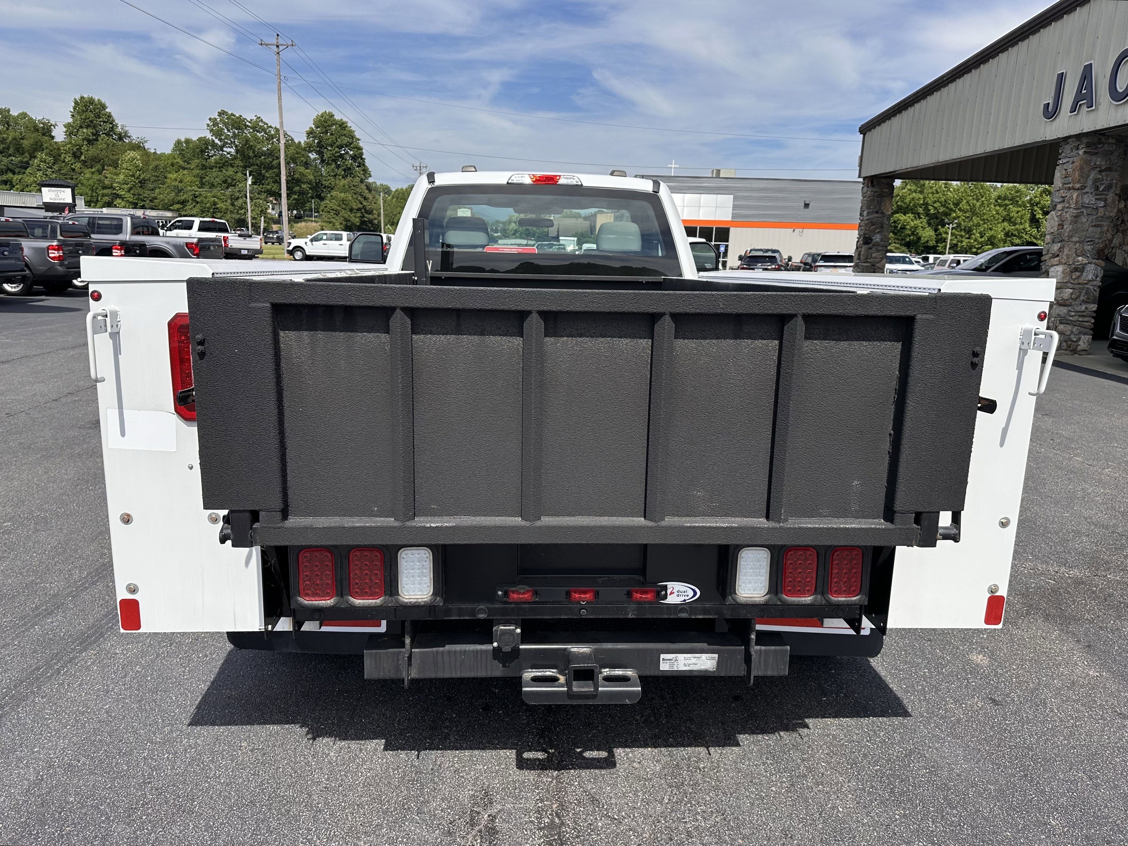 Used 2022 Oxford White Ford XL 9ft Utility Body W/TommyLift image 6