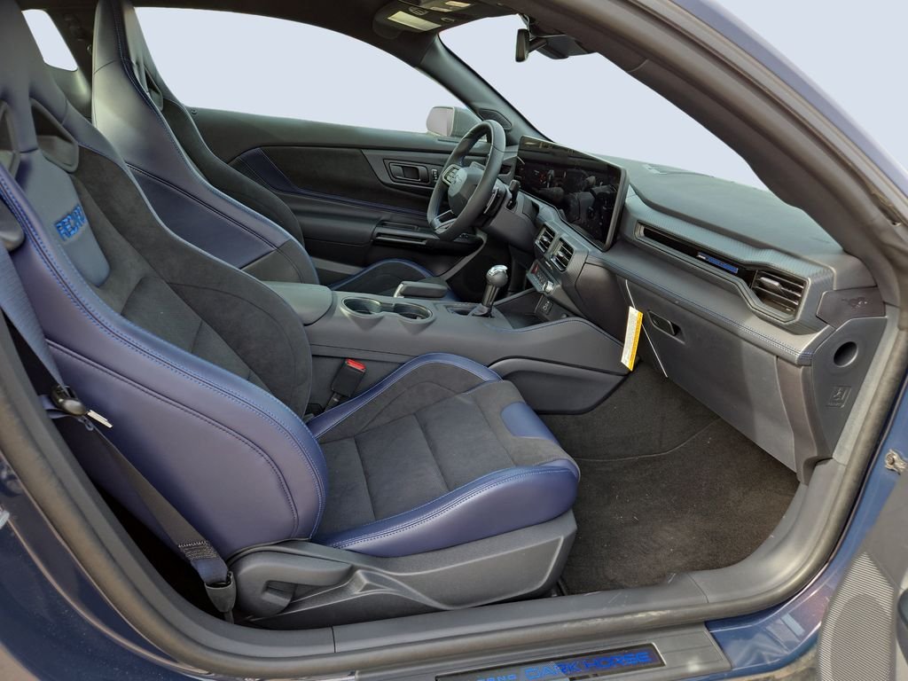 2025 Ford Mustang Dark Horse - Photo 23