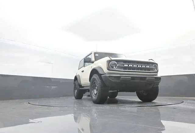 Used 2025 Desert Sand Ford Base image 22