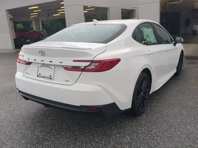 New 2026 Ice Cap Toyota SE image 4