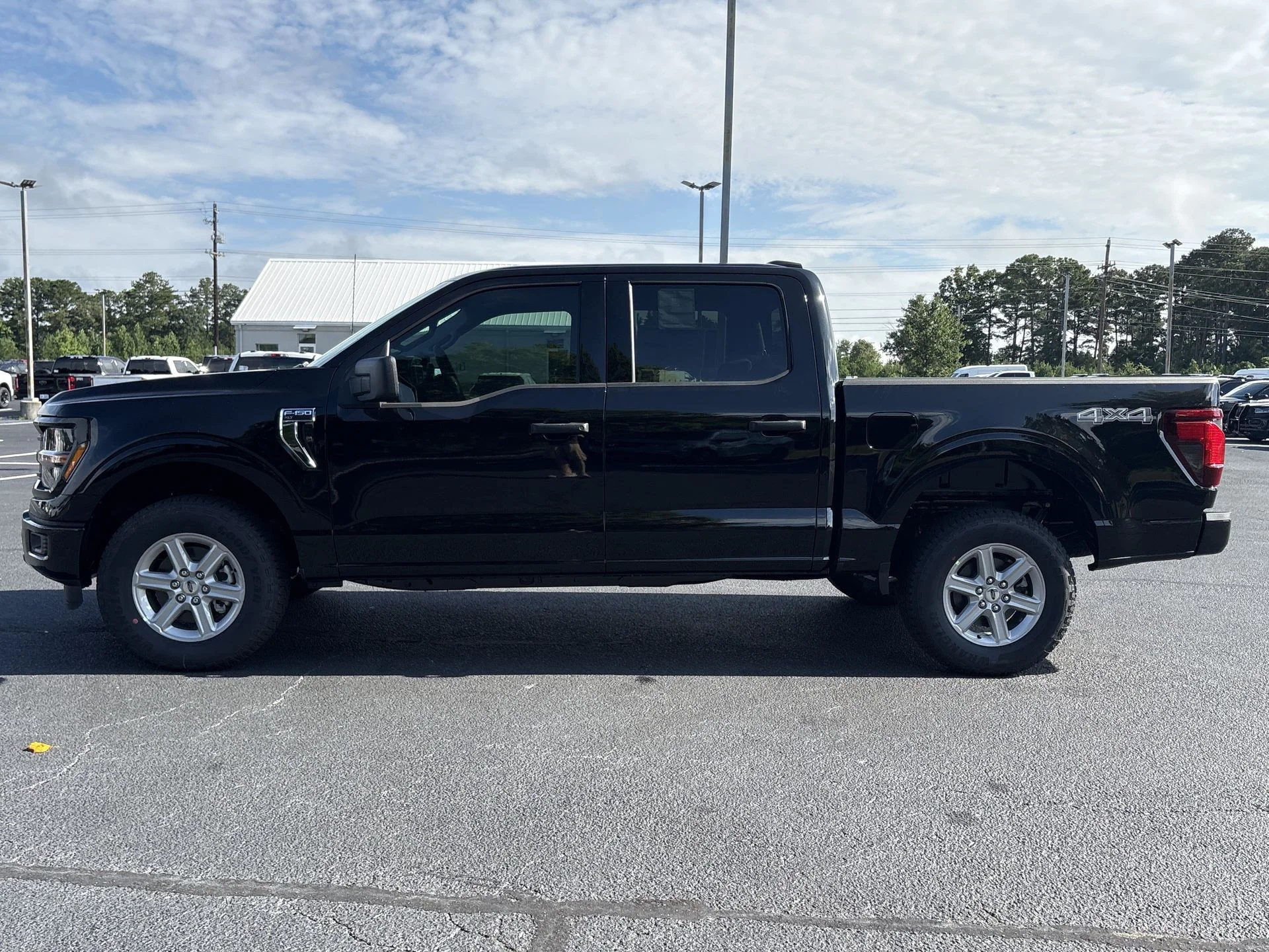 New 2026 Agate Black Metallic Ford XLT image 18