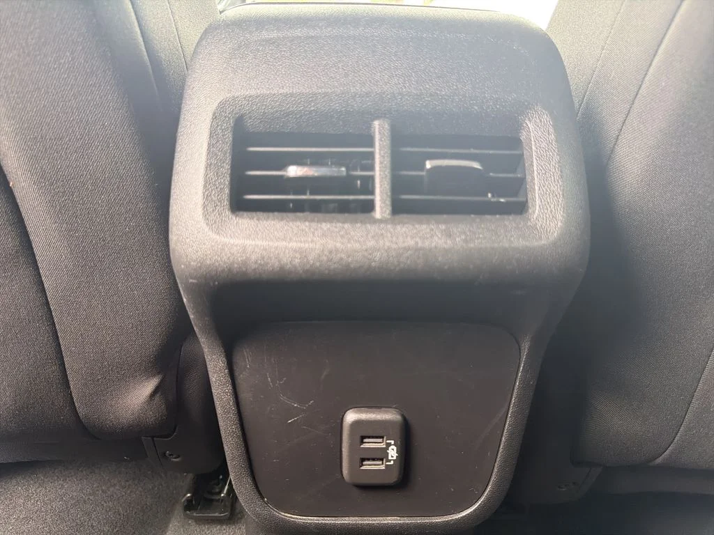 Used 2020 Silver Chevrolet LT image 22