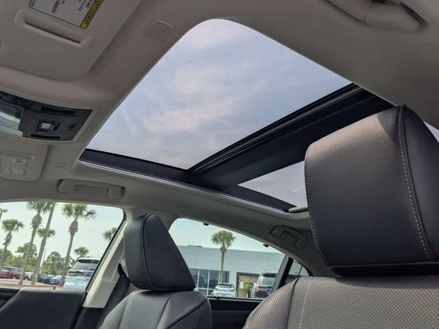 Used 2022 Caviar Lexus ES 350 Ultra Luxury image 20