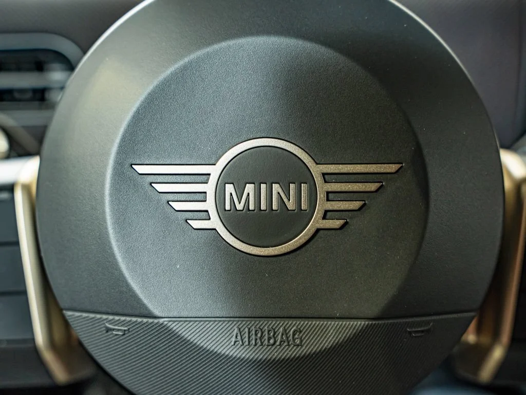 New 2026 British Racing Green MINI Iconic image 27