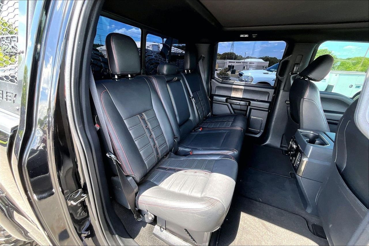 Used 2022 AGATE BLACK Ford LARIAT image 28