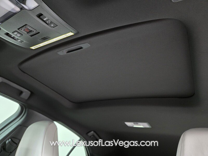 2025 Lexus UX 300h Premium - Photo 11