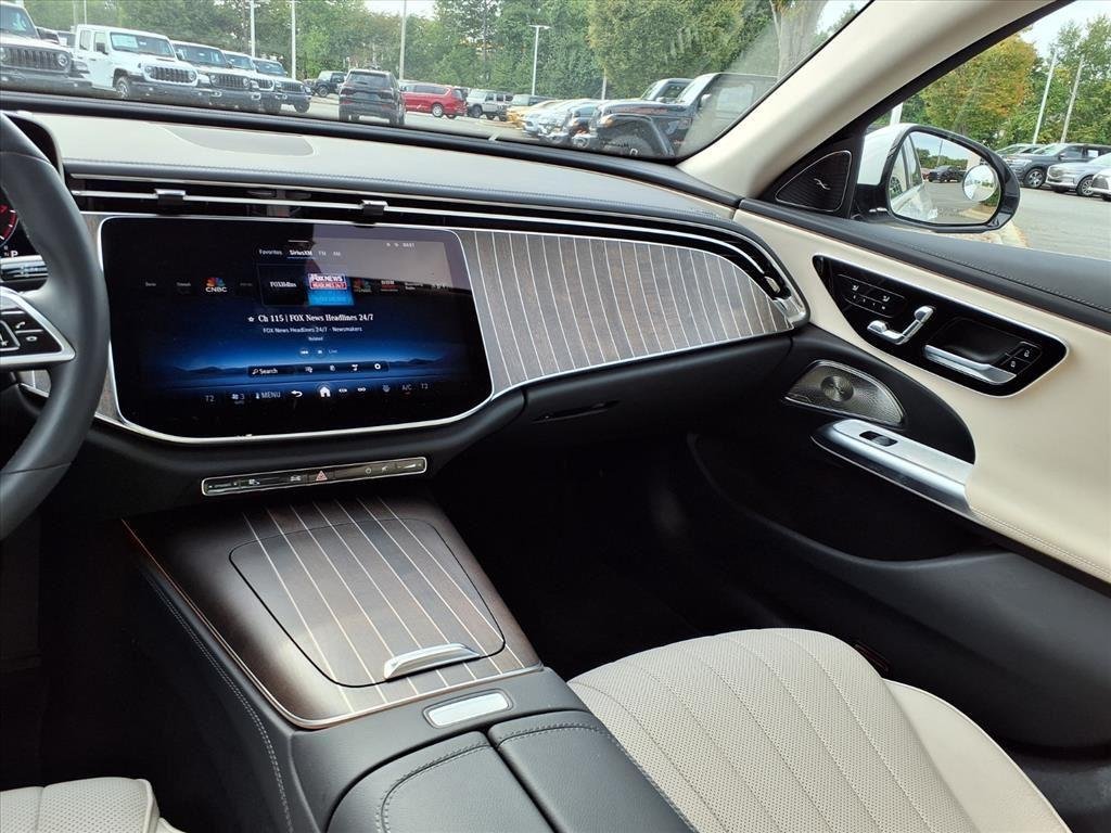 2024 Mercedes-Benz E-Class E450 - Photo 24