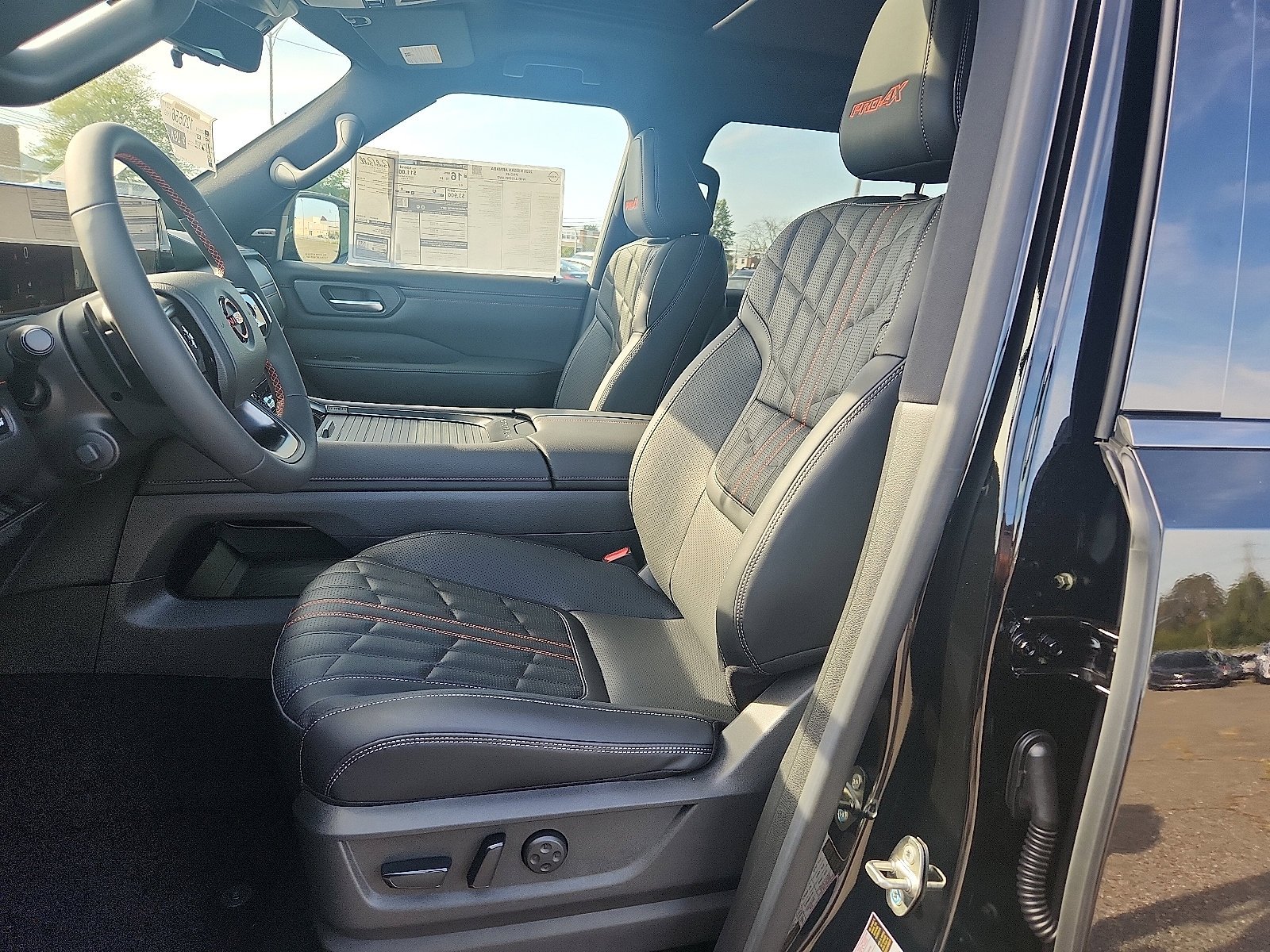 2026 Nissan Armada PRO-4X - Photo 11