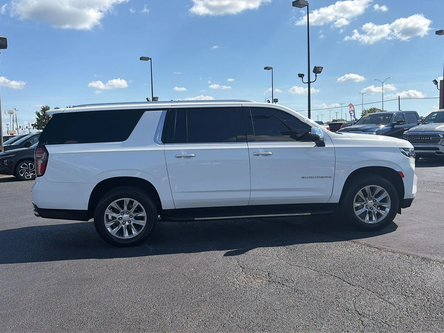 Used 2022 SUMMIT WHITE Chevrolet Premier image 6