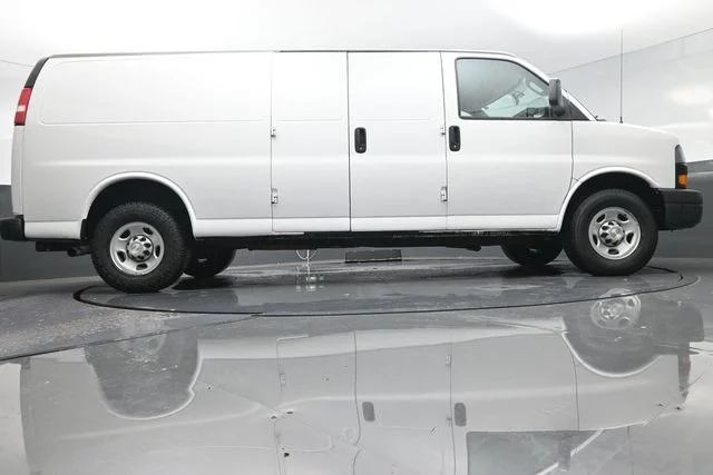 2021 Chevrolet Express Cargo Work Van - Photo 42