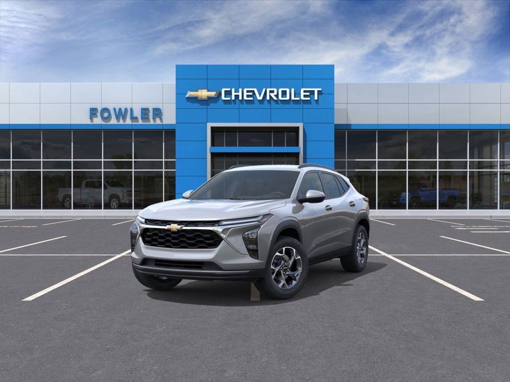 2025 Chevrolet Trax LT - Photo 8