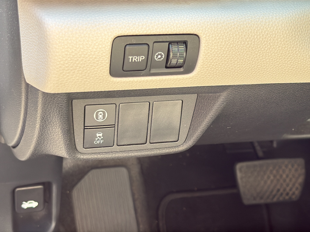 Used 2020 White Honda EX-L image 28