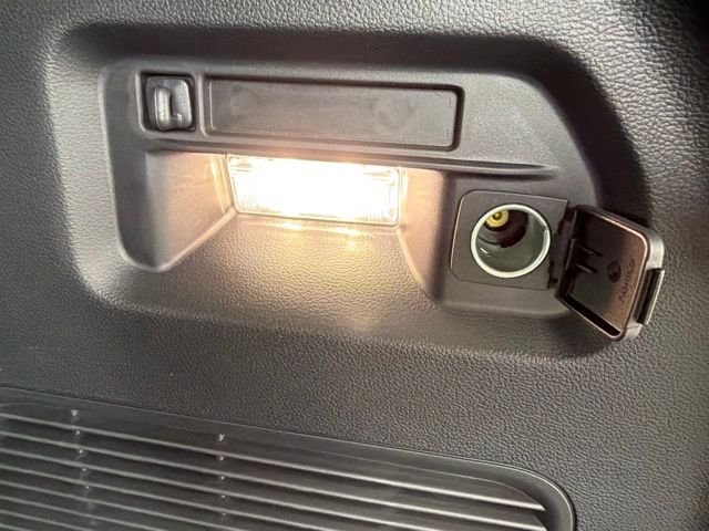 New 2026 Star White Metallic Tri-Coat Ford Active image 55