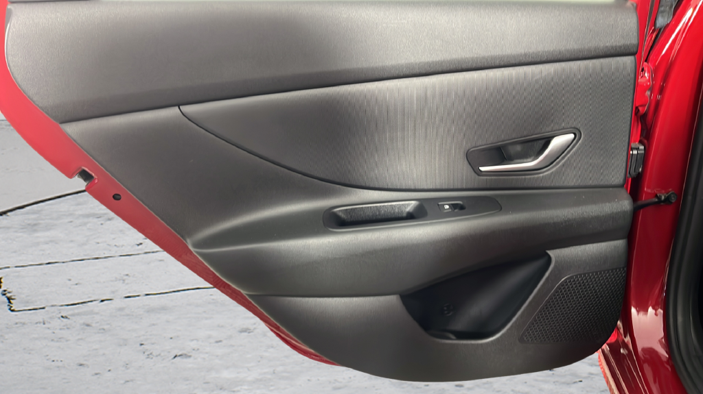 2021 Hyundai Elantra SEL - Photo 15