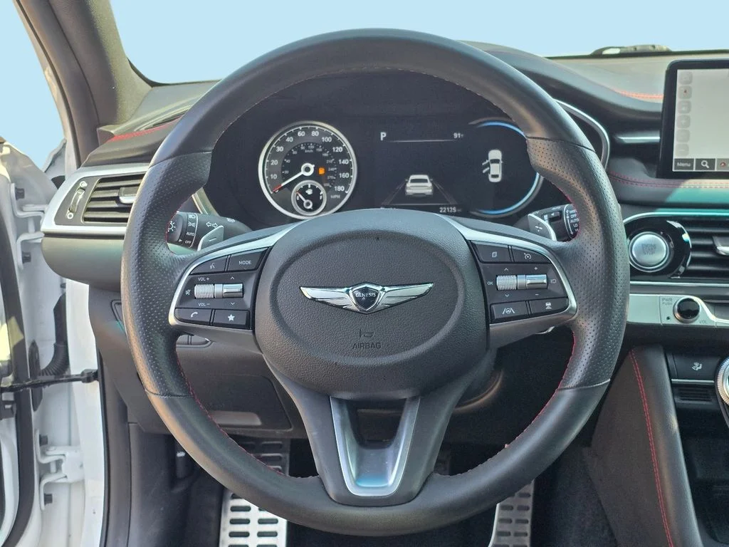 Used 2023 White Genesis 3.3T image 14