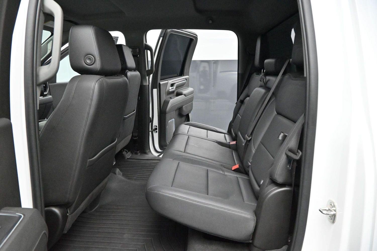 Used 2024 Summit White Chevrolet LTZ image 28