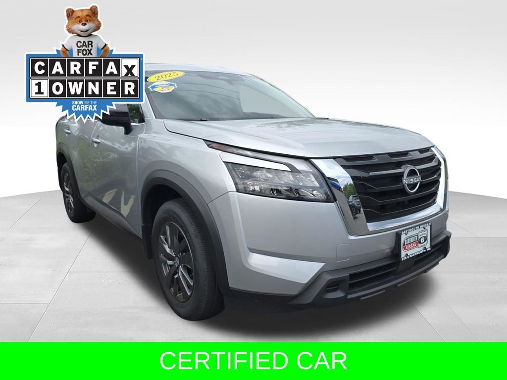 Used 2025 Silver Nissan S image 1