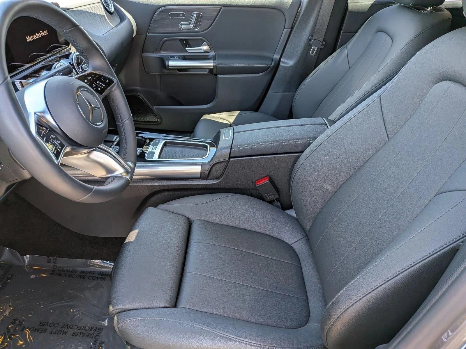 Used 2026 Mountain Grey Metallic Mercedes-Benz GLA 250 image 17