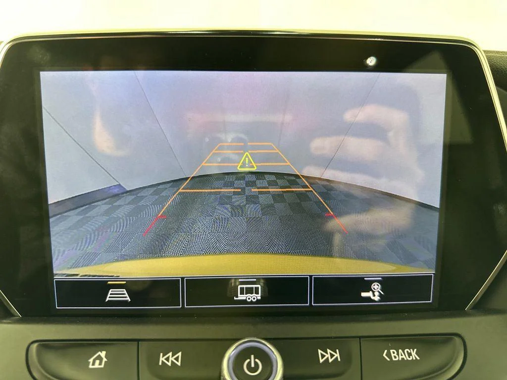 Used 2022 Yellow Metallic Chevrolet RS image 9