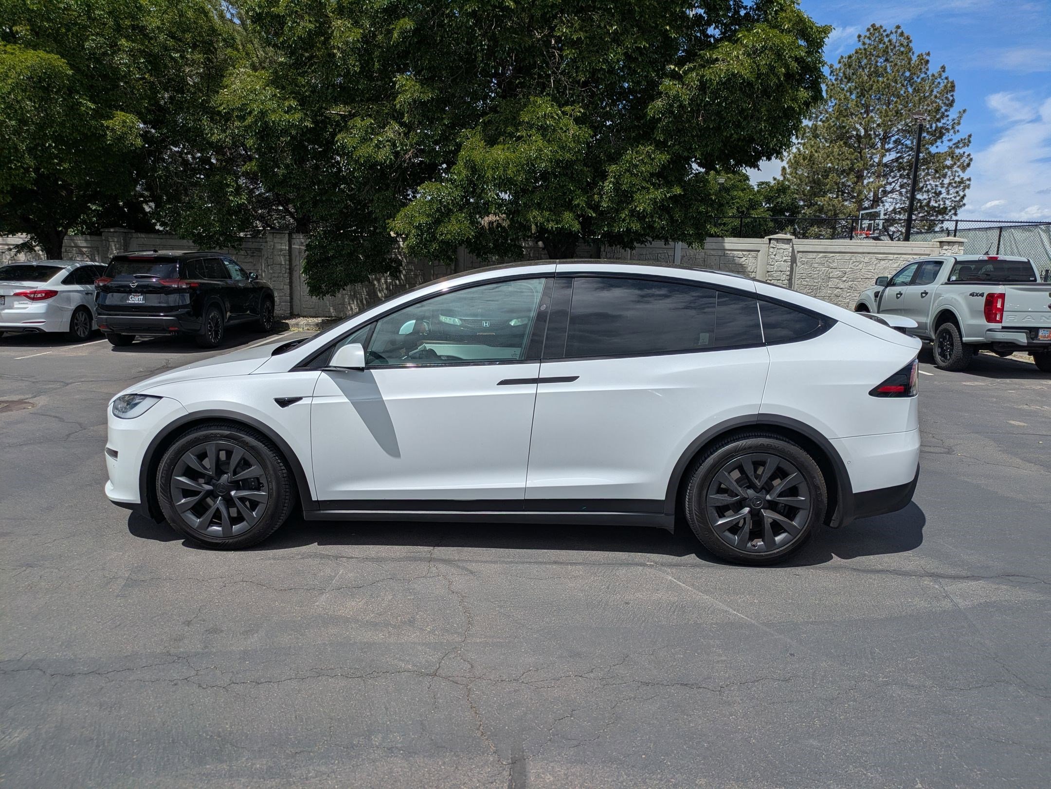 Used 2022 White Tesla AWD image 7