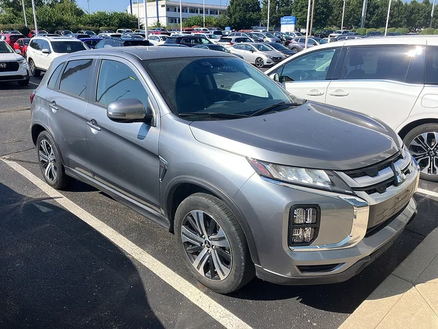 2025 Mitsubishi Outlander Sport SE