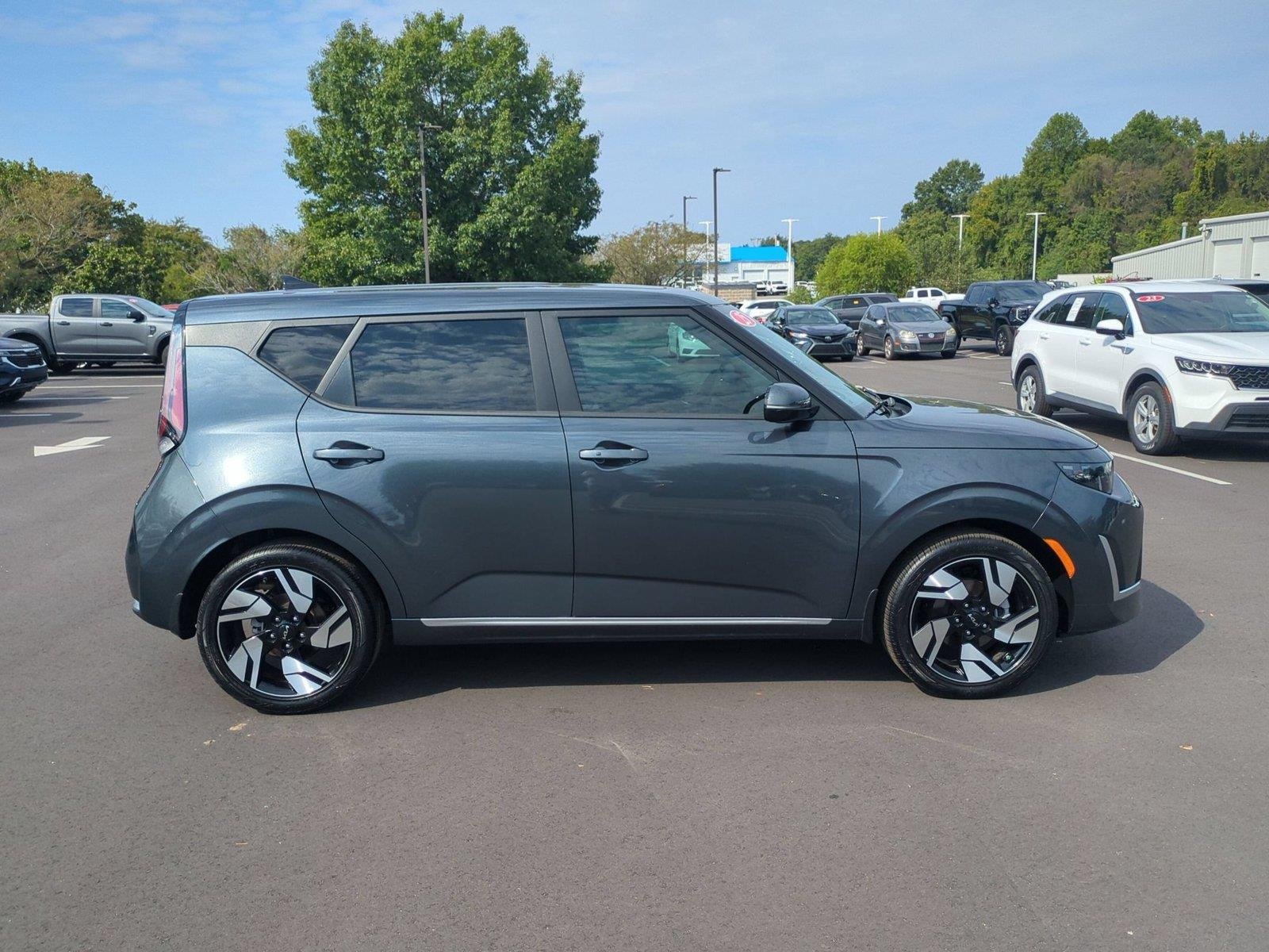 Used 2025 Gravity Gray Kia GT-Line image 6
