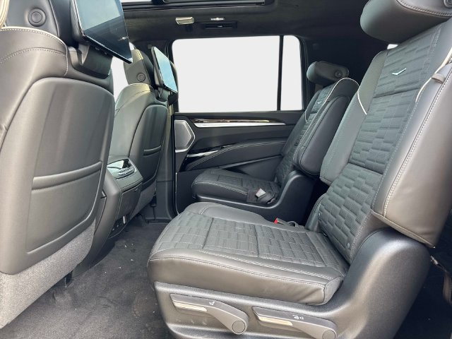 2026 Cadillac Escalade ESV Platinum Sport - Photo 13