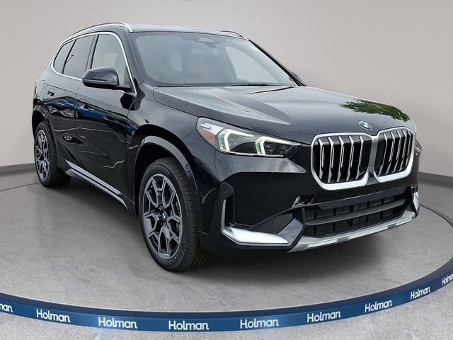 New 2026 Black Sapphire Metallic BMW xDrive28i image 3