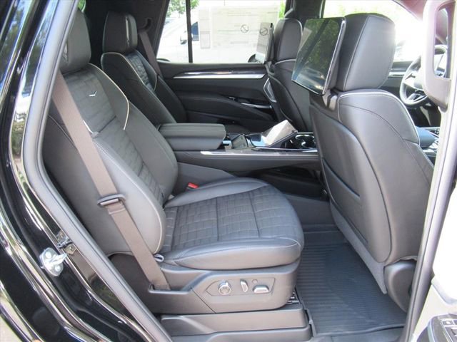 2026 Cadillac Escalade V-Series - Photo 34