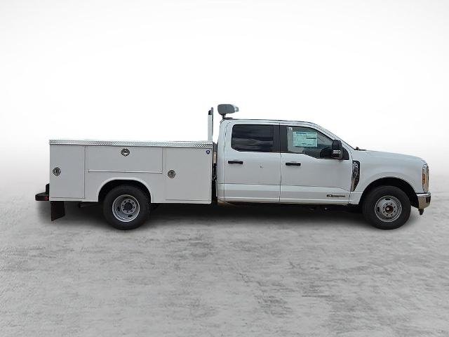 New 2025 Oxford White Ford F-350® XL image 37