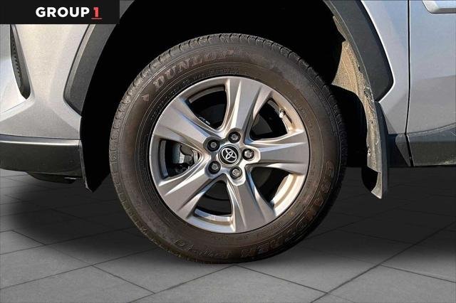 Certified Used 2025 SILVER SKY METALLIC Toyota  image 11