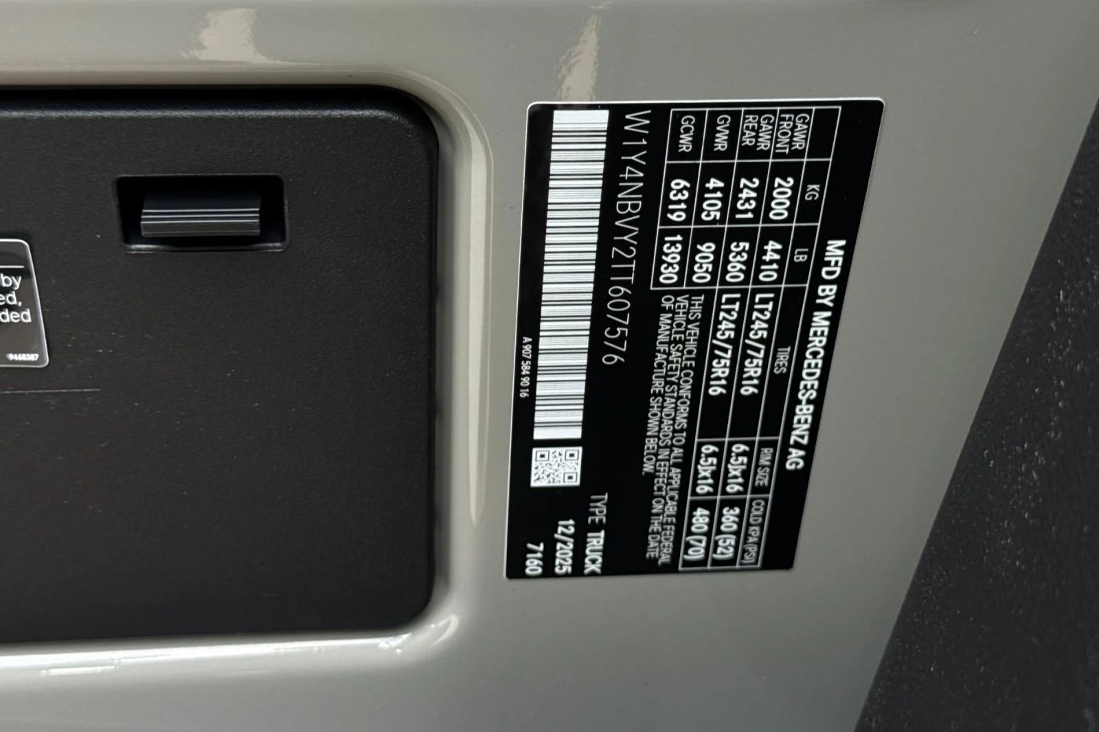 New 2026 Gray Mercedes-Benz Cargo 144 WB image 32