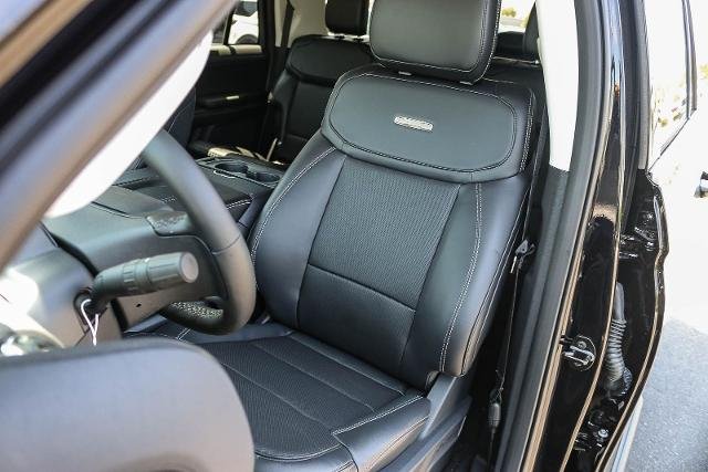 New 2027 Agate Black Metallic Ford MAX Platinum image 59